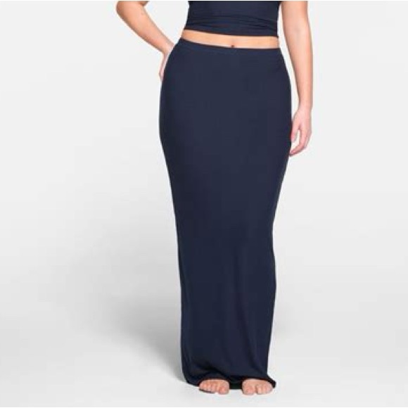 SKIMS Deep Blue Maxi Skirt size 3x - Picture 5 of 9